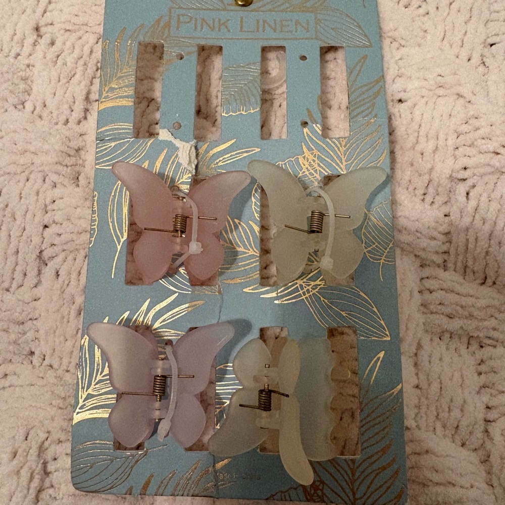 Butterfly Hair Clips Set - Picture 2 of 3